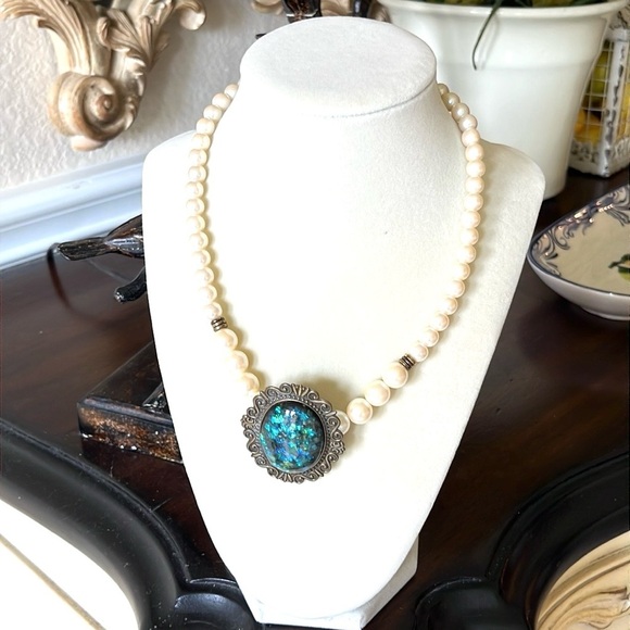 Pearl Necklace with Large Blue-Green
Pendant with Specks Statement Victorian - Picture 1 of 13